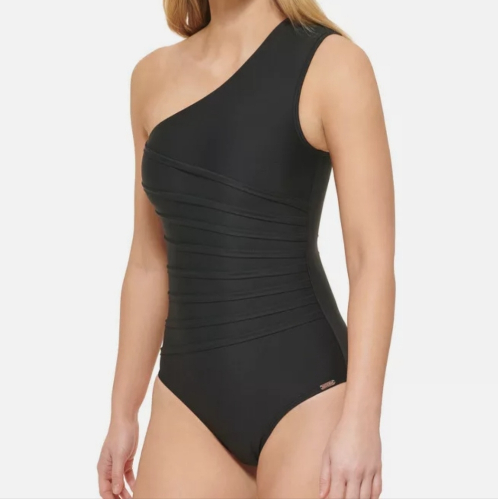 NWOT Calvin Klein One Shoulder One Piece Swimsuit